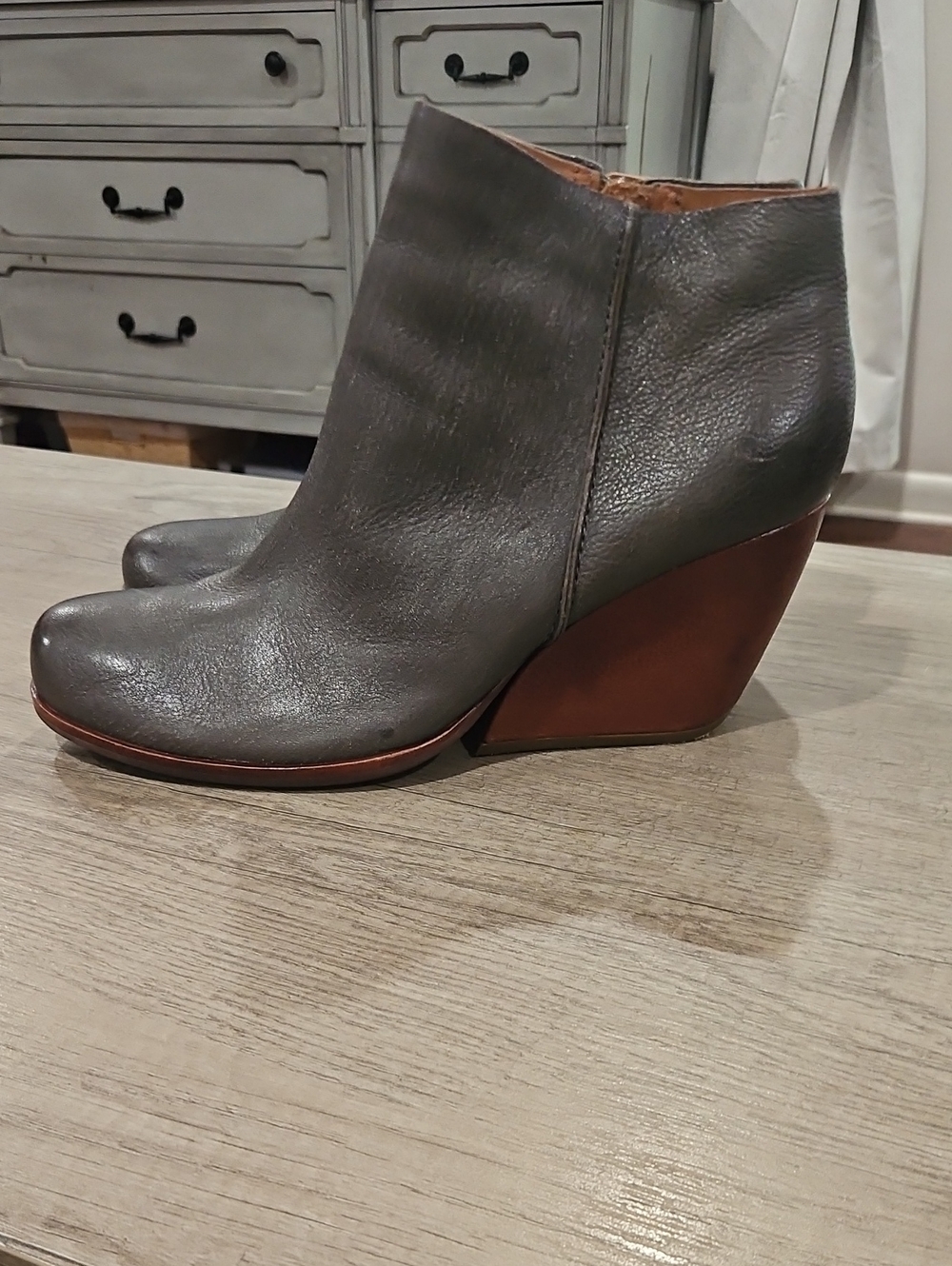 Kork-Ease Natalya leather wedge booties size 10